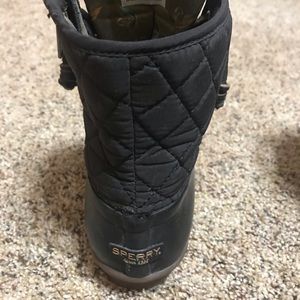 Size 7 Sperry duck boots. Only worn a few times.